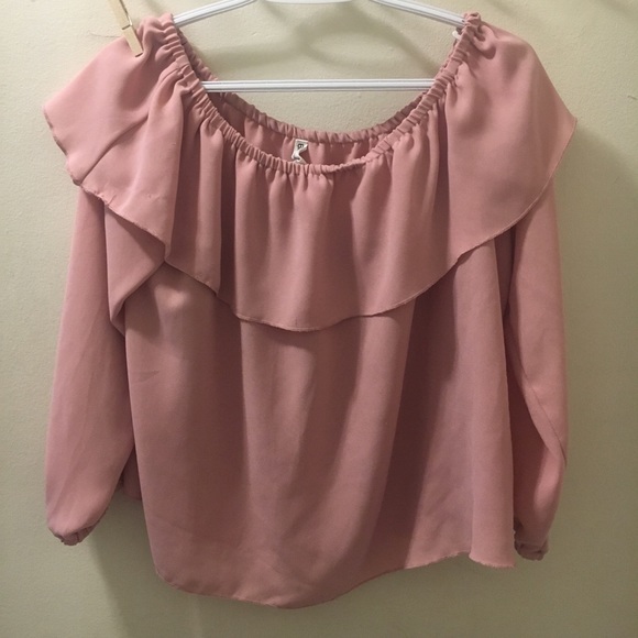 Loose dressy shirt. - Picture 1 of 1